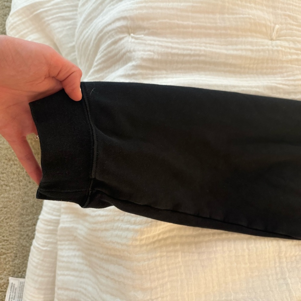 Black men nike joggers Large